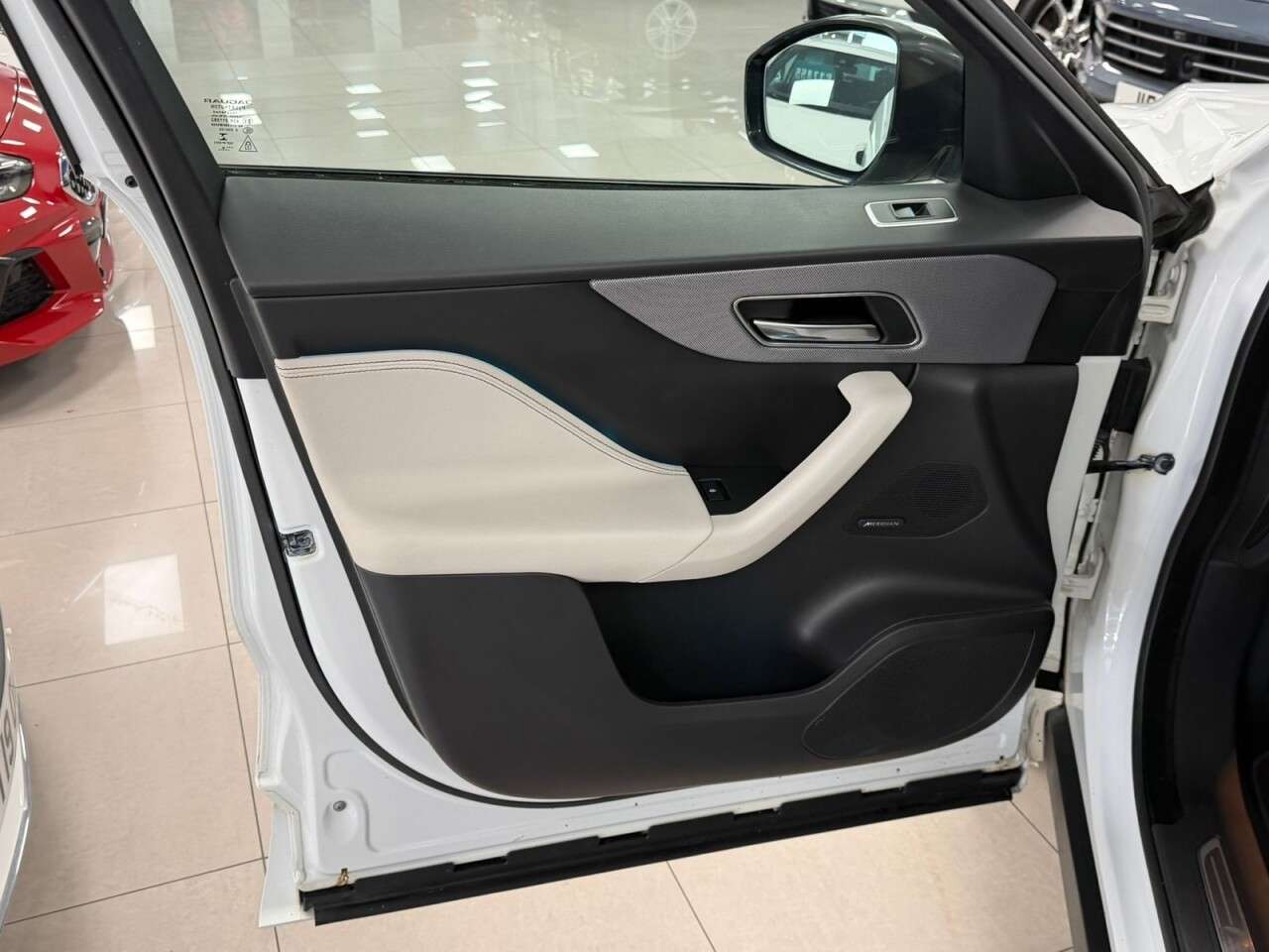 2018 JAGUAR F-PACE 2018 JAGUAR F-PACE