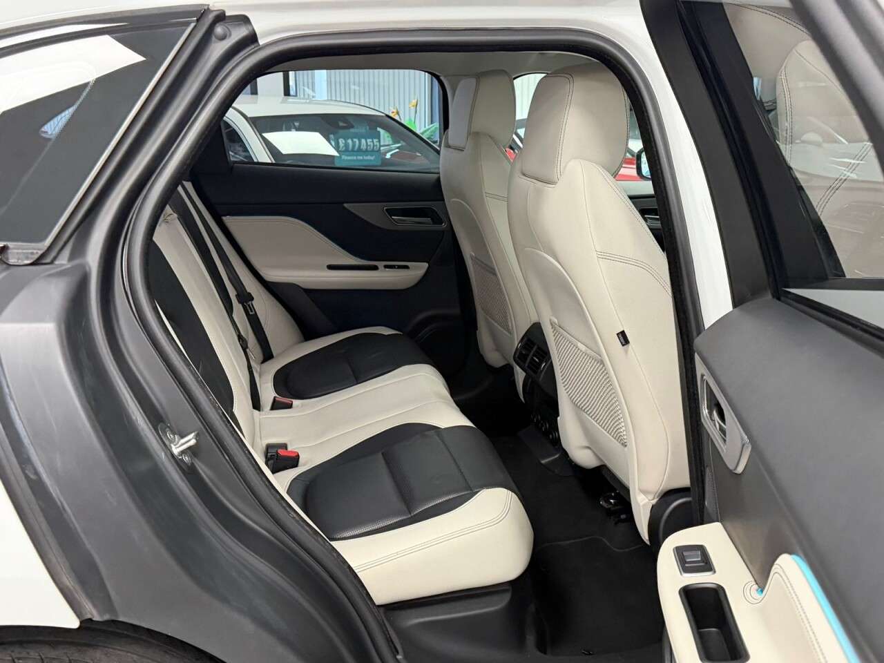 2018 JAGUAR F-PACE 2018 JAGUAR F-PACE