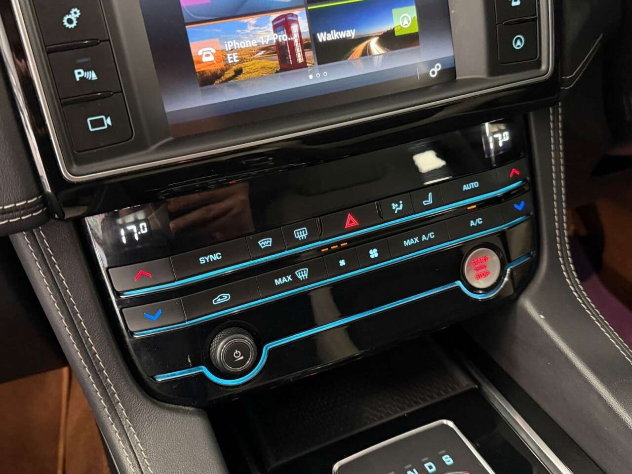 2018 JAGUAR F-PACE 2018 JAGUAR F-PACE