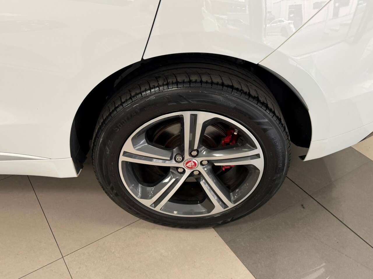 2018 JAGUAR F-PACE 2018 JAGUAR F-PACE