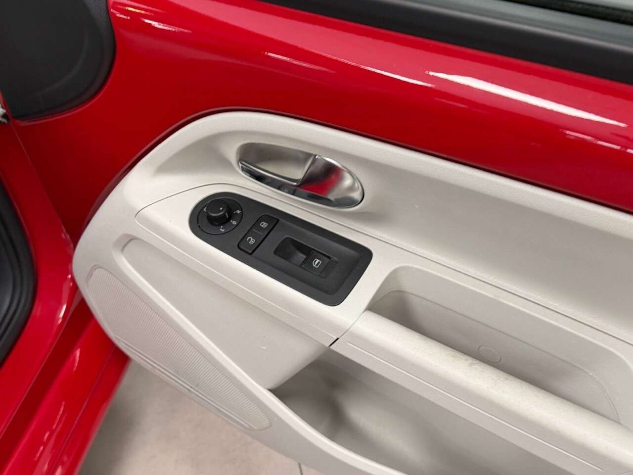 2014 VOLKSWAGEN UP! 2014 VOLKSWAGEN UP!