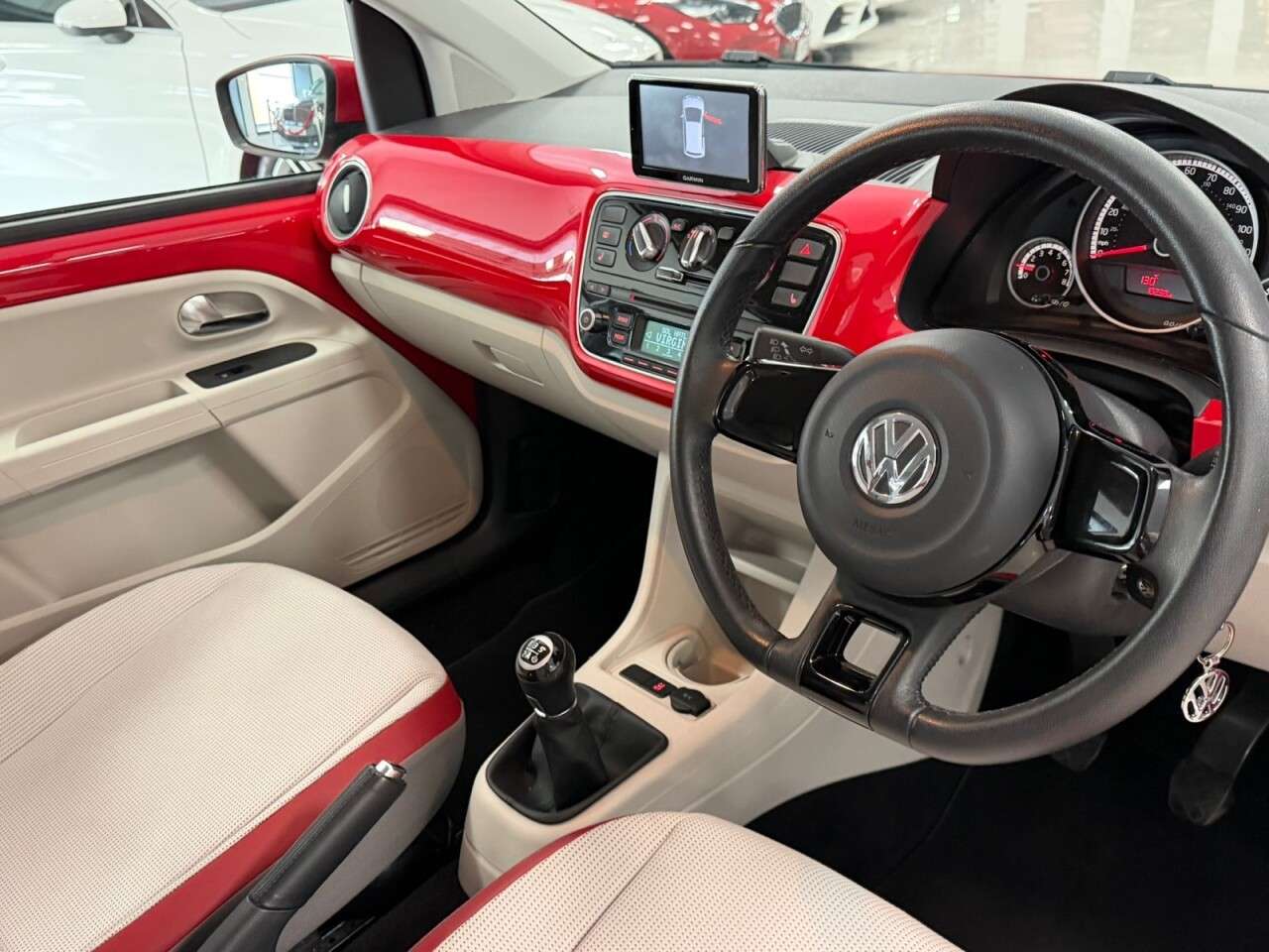 2014 VOLKSWAGEN UP! 2014 VOLKSWAGEN UP!