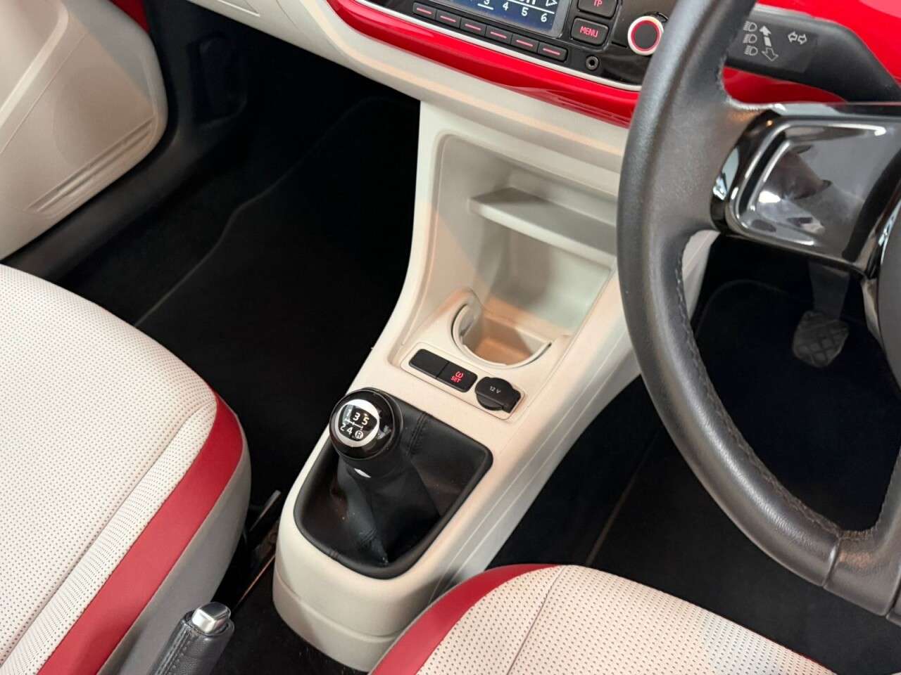 2014 VOLKSWAGEN UP! 2014 VOLKSWAGEN UP!