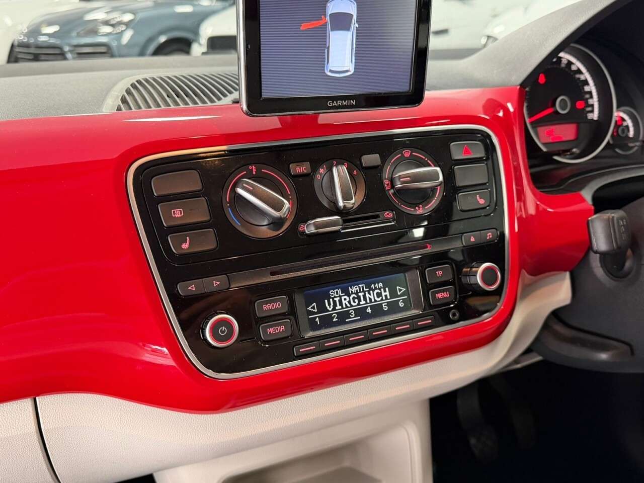 2014 VOLKSWAGEN UP! 2014 VOLKSWAGEN UP!