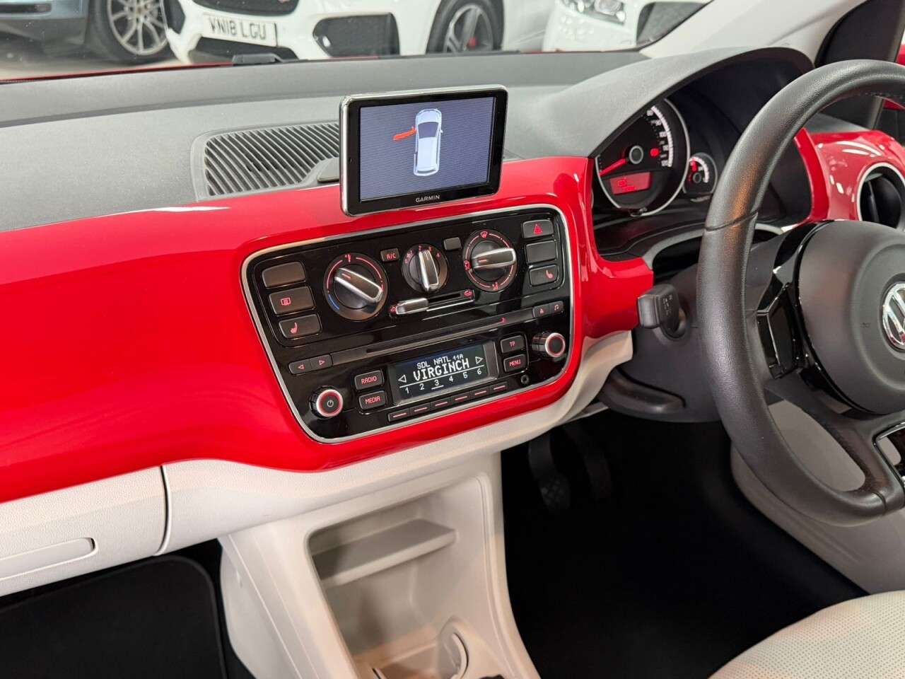 2014 VOLKSWAGEN UP! 2014 VOLKSWAGEN UP!