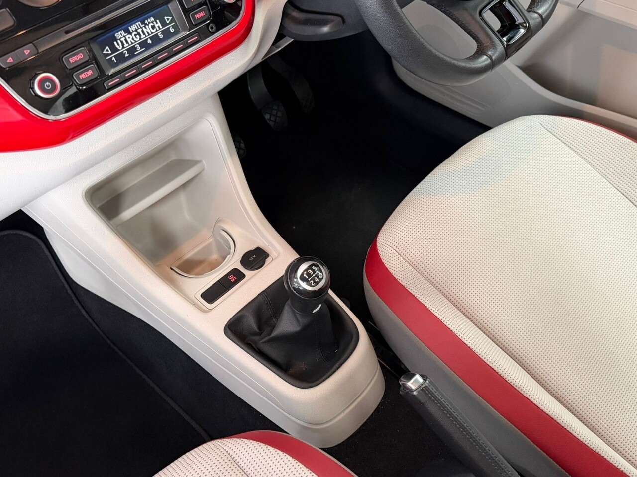 2014 VOLKSWAGEN UP! 2014 VOLKSWAGEN UP!