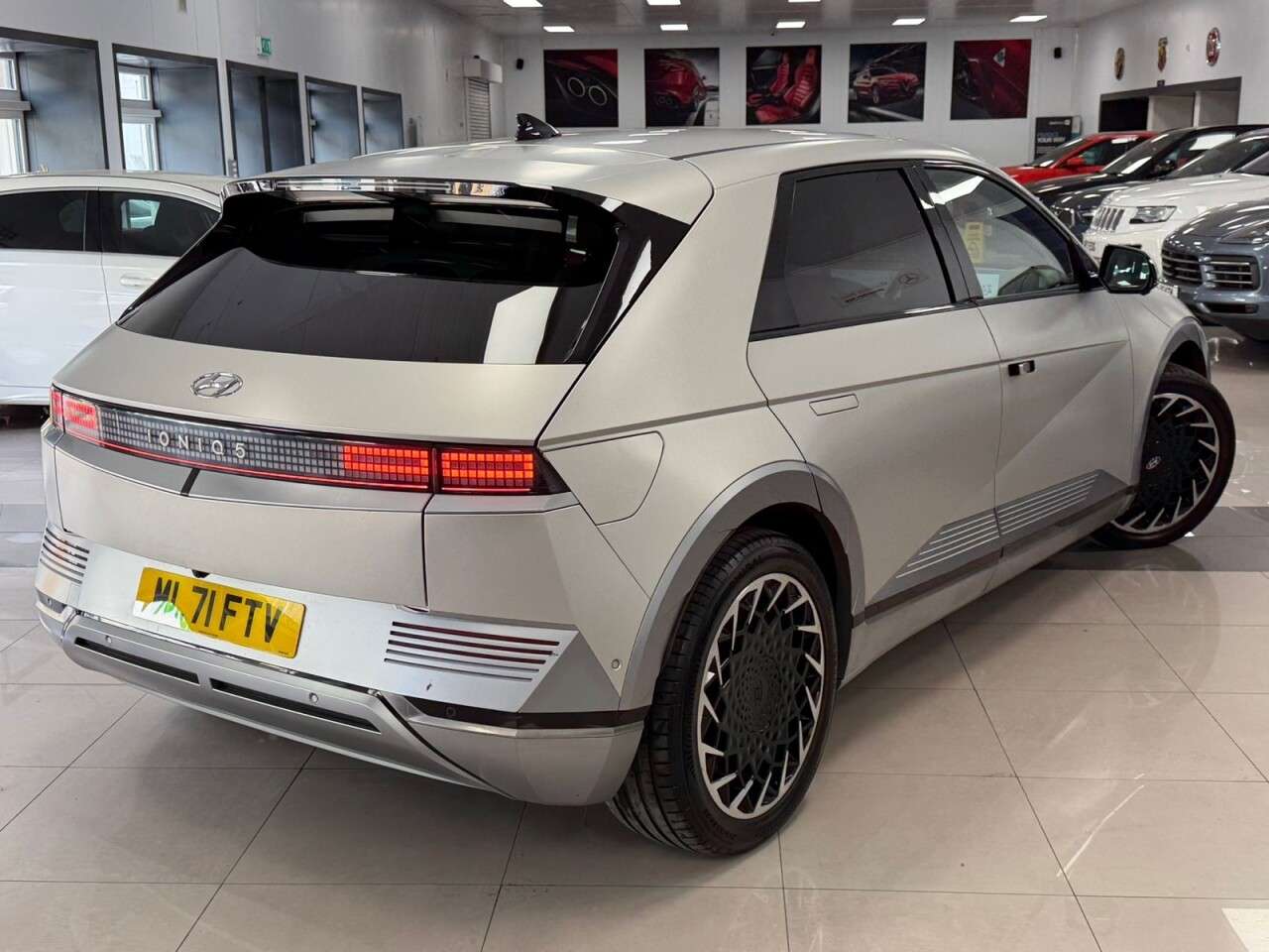 A 2021 HYUNDAI IONIQ 5 73kWh Ultimate Hatchback 5dr Electric Auto (217 ps) FULL HISTORY + ULTIMATE A 2021 HYUNDAI IONIQ 5 73kWh Ultimate Hatchback 5dr Electric Auto (217 ps) FULL HISTORY + ULTIMATE