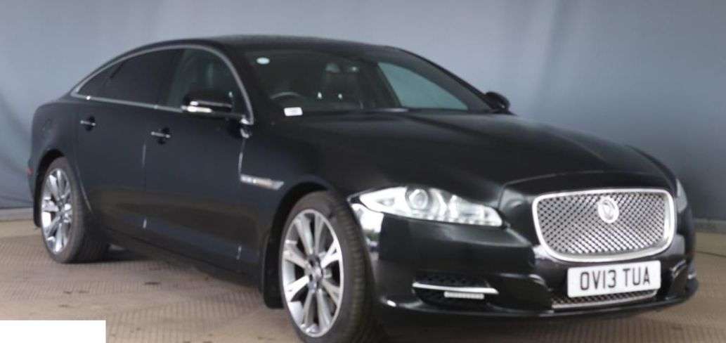 A 2013 JAGUAR XJ 3.0d V6 Portfolio Saloon 4dr Diesel Auto Euro 5 (s/s) (LWB) (275 ps) MERIDI A 2013 JAGUAR XJ 3.0d V6 Portfolio Saloon 4dr Diesel Auto Euro 5 (s/s) (LWB) (275 ps) MERIDI