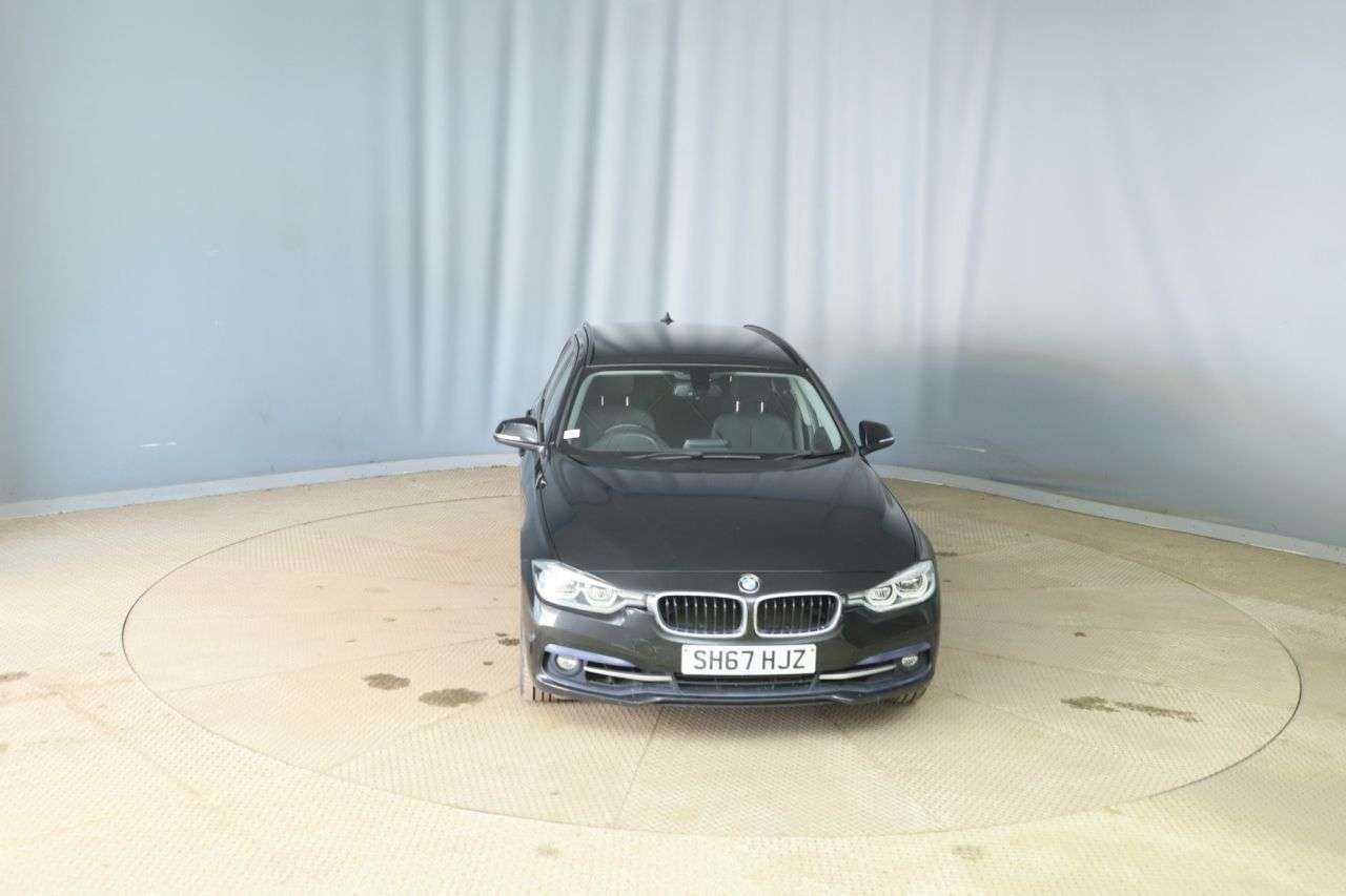 A 2017 BMW 3 SERIES 1.5 318i Sport Touring 5dr Petrol Auto Euro 6 (s/s) (136 ps) A 2017 BMW 3 SERIES 1.5 318i Sport Touring 5dr Petrol Auto Euro 6 (s/s) (136 ps)