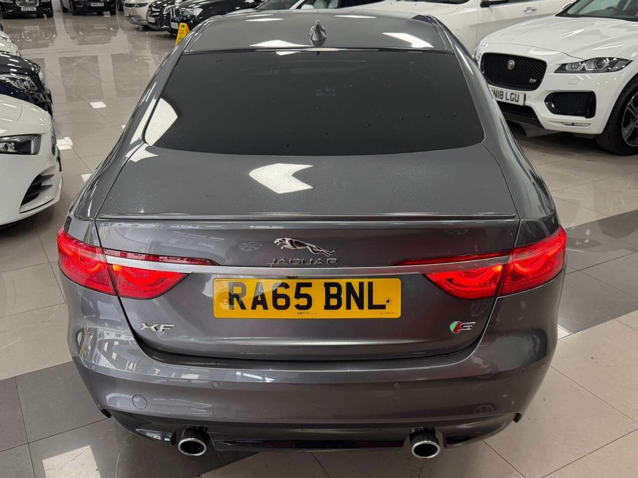 A 2016 JAGUAR XF 3.0d V6 S Saloon 4dr Diesel Auto Euro 6 (s/s) (300 ps) 360 CAM & SUEDECLOTH A 2016 JAGUAR XF 3.0d V6 S Saloon 4dr Diesel Auto Euro 6 (s/s) (300 ps) 360 CAM & SUEDECLOTH