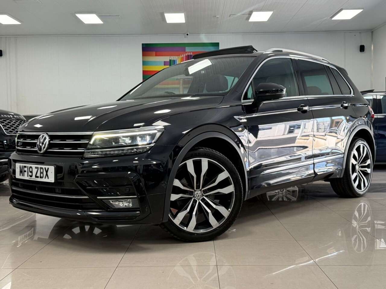 A 2019 VOLKSWAGEN TIGUAN 2.0 TDI R-Line Tech SUV 5dr Diesel Manual Euro 6 (s/s) (150 ps) APPLE CAR P A 2019 VOLKSWAGEN TIGUAN 2.0 TDI R-Line Tech SUV 5dr Diesel Manual Euro 6 (s/s) (150 ps) APPLE CAR P