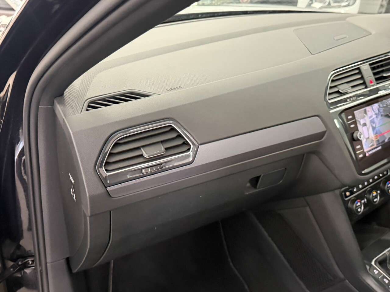2019 VOLKSWAGEN TIGUAN 2019 VOLKSWAGEN TIGUAN