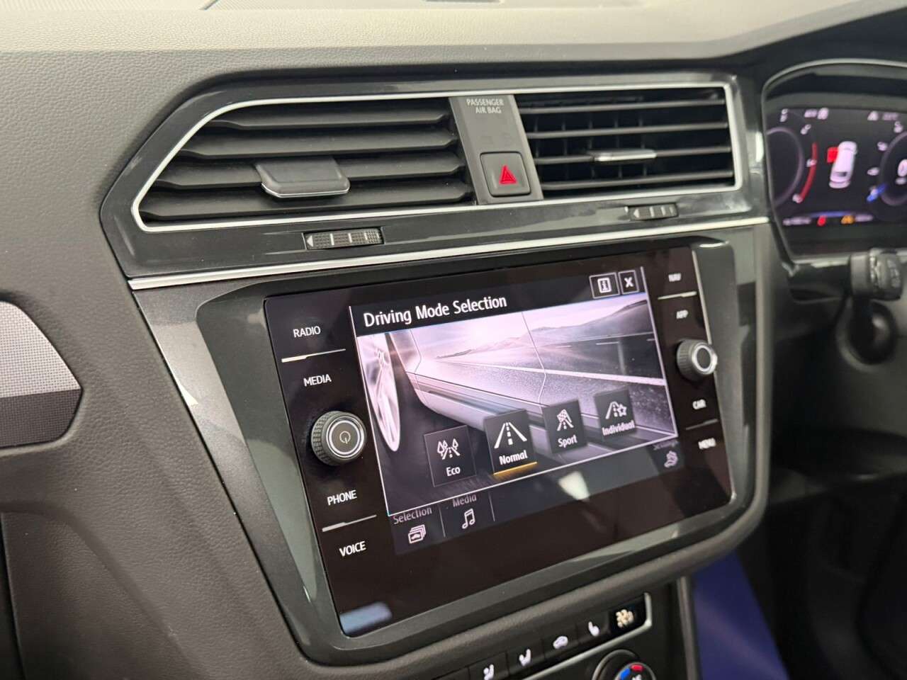 2019 VOLKSWAGEN TIGUAN 2019 VOLKSWAGEN TIGUAN