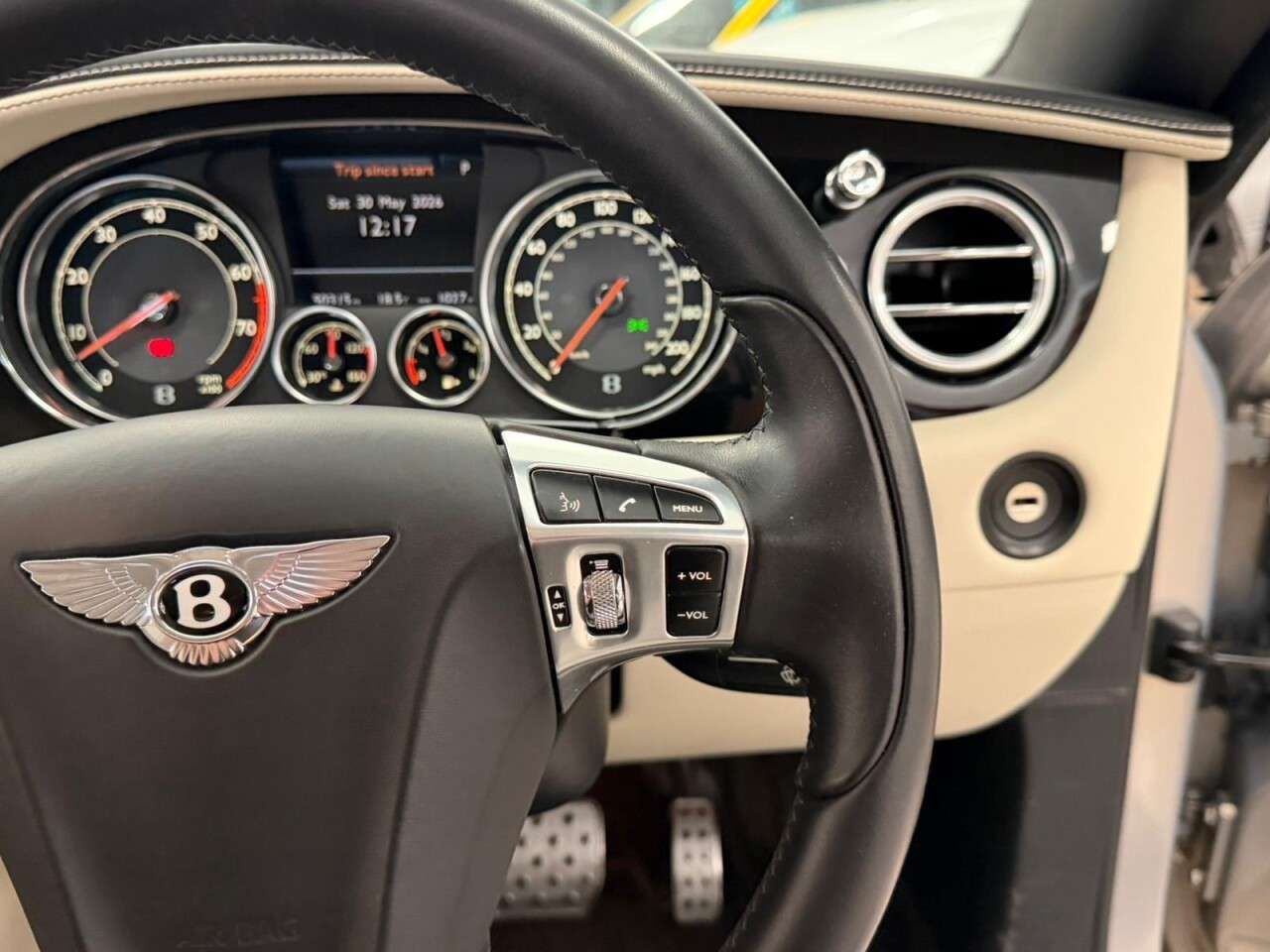 2011 BENTLEY CONTINENTAL 2011 BENTLEY CONTINENTAL