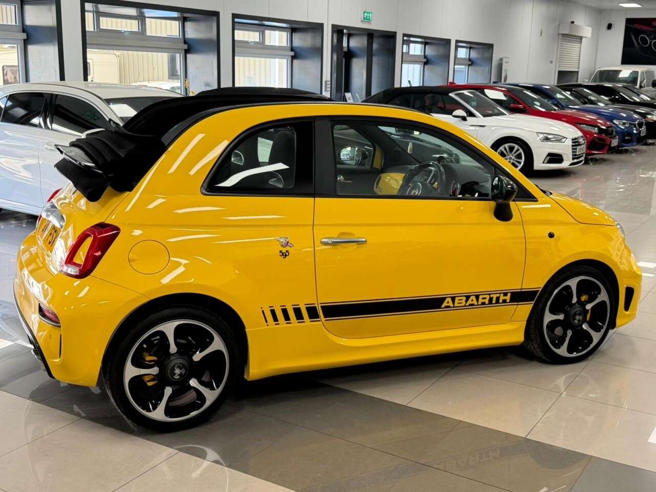2017 ABARTH 595C 2017 ABARTH 595C