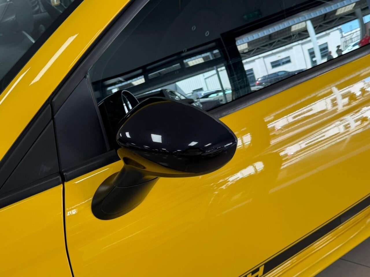 2017 ABARTH 595C 2017 ABARTH 595C