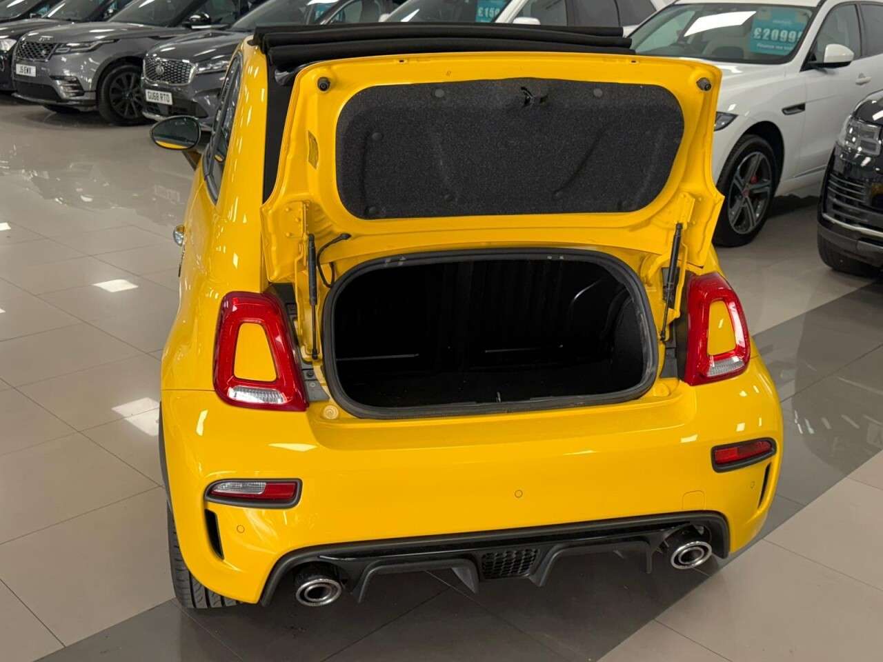 2017 ABARTH 595C 2017 ABARTH 595C