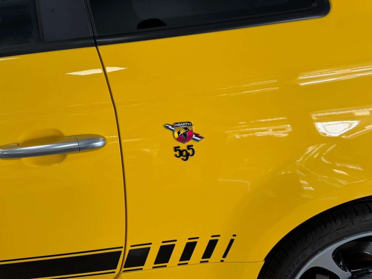 2017 ABARTH 595C 2017 ABARTH 595C