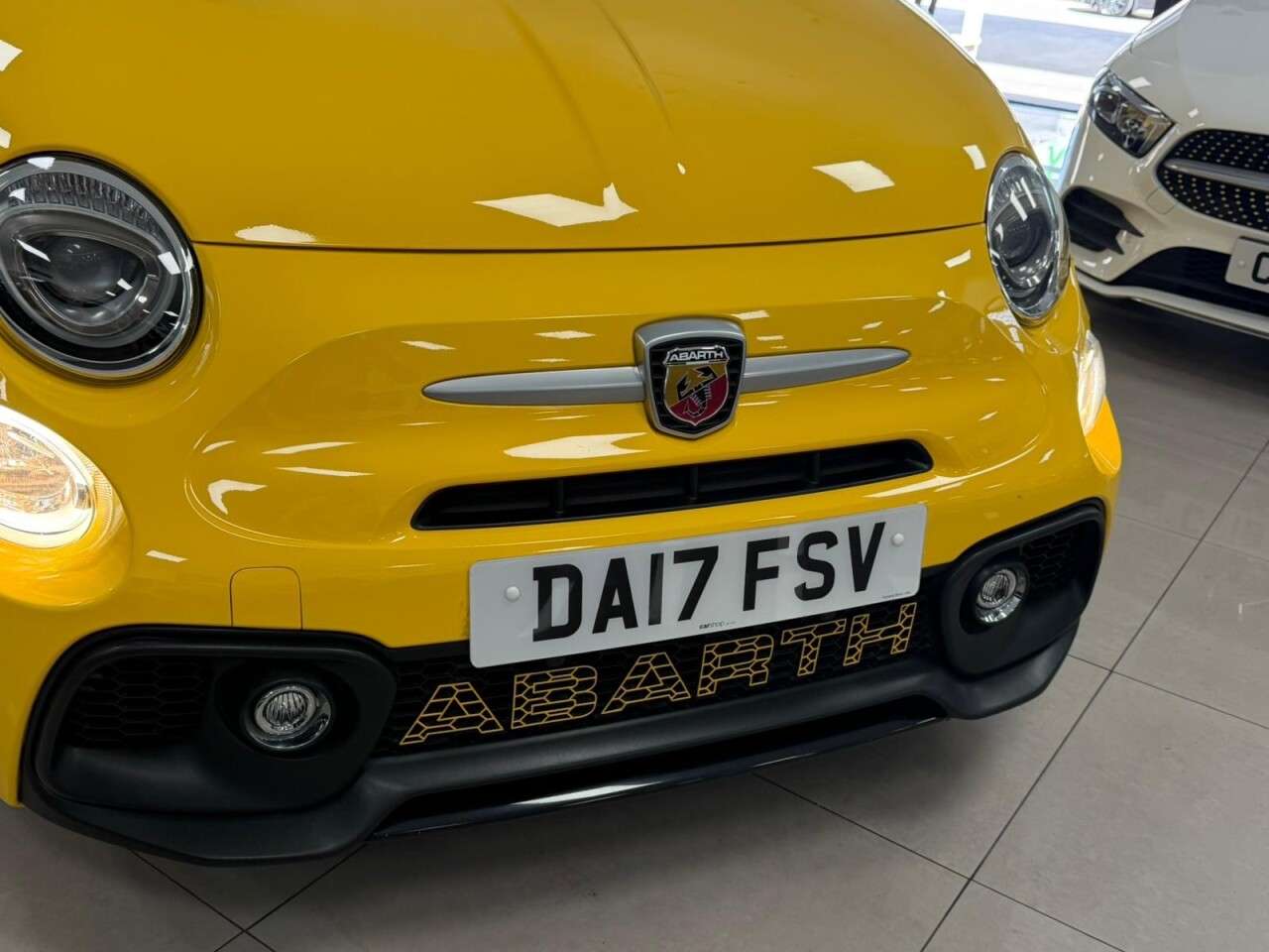 2017 ABARTH 595C 2017 ABARTH 595C