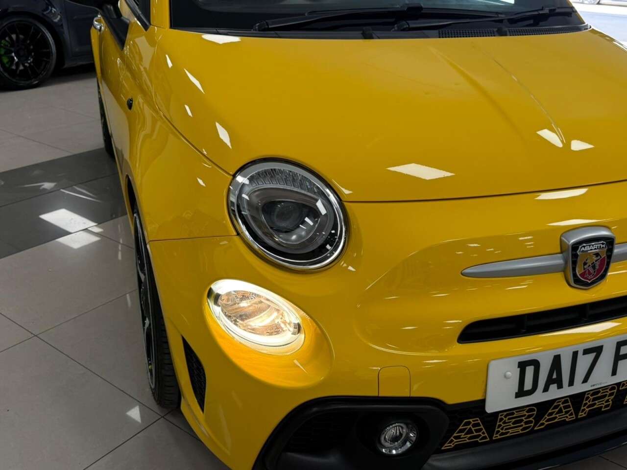 2017 ABARTH 595C 2017 ABARTH 595C