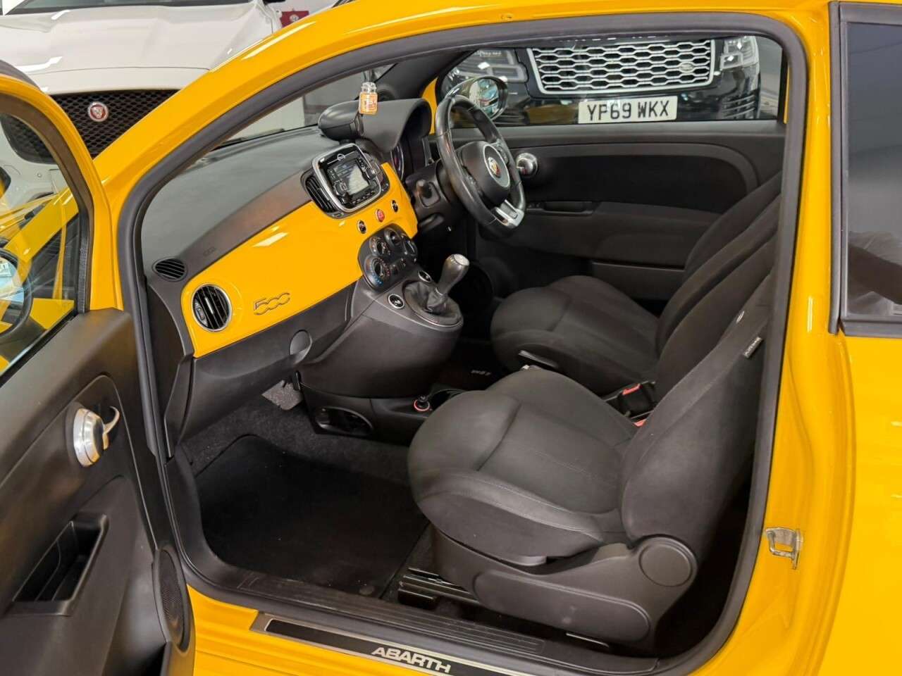 2017 ABARTH 595C 2017 ABARTH 595C