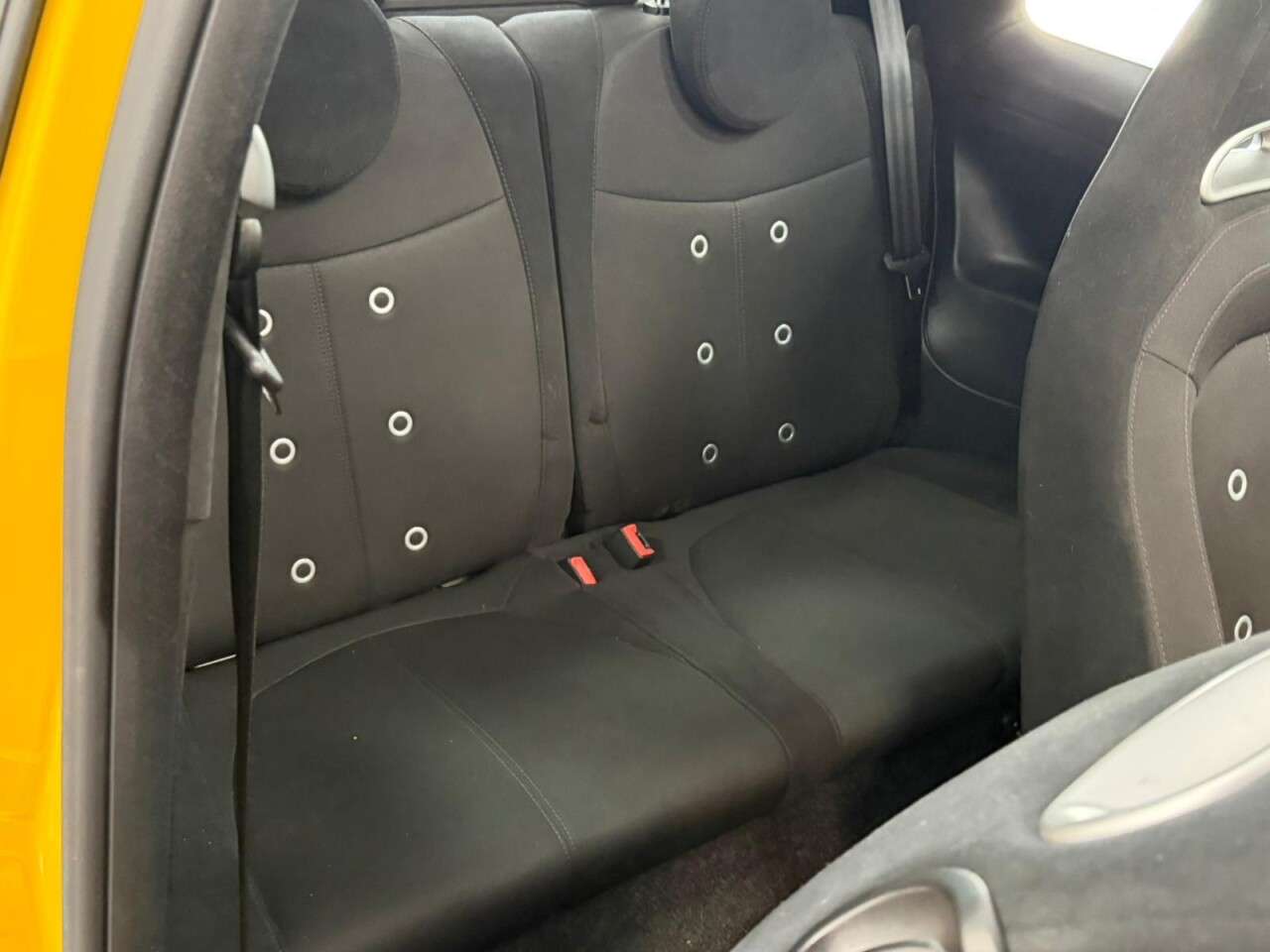 2017 ABARTH 595C 2017 ABARTH 595C