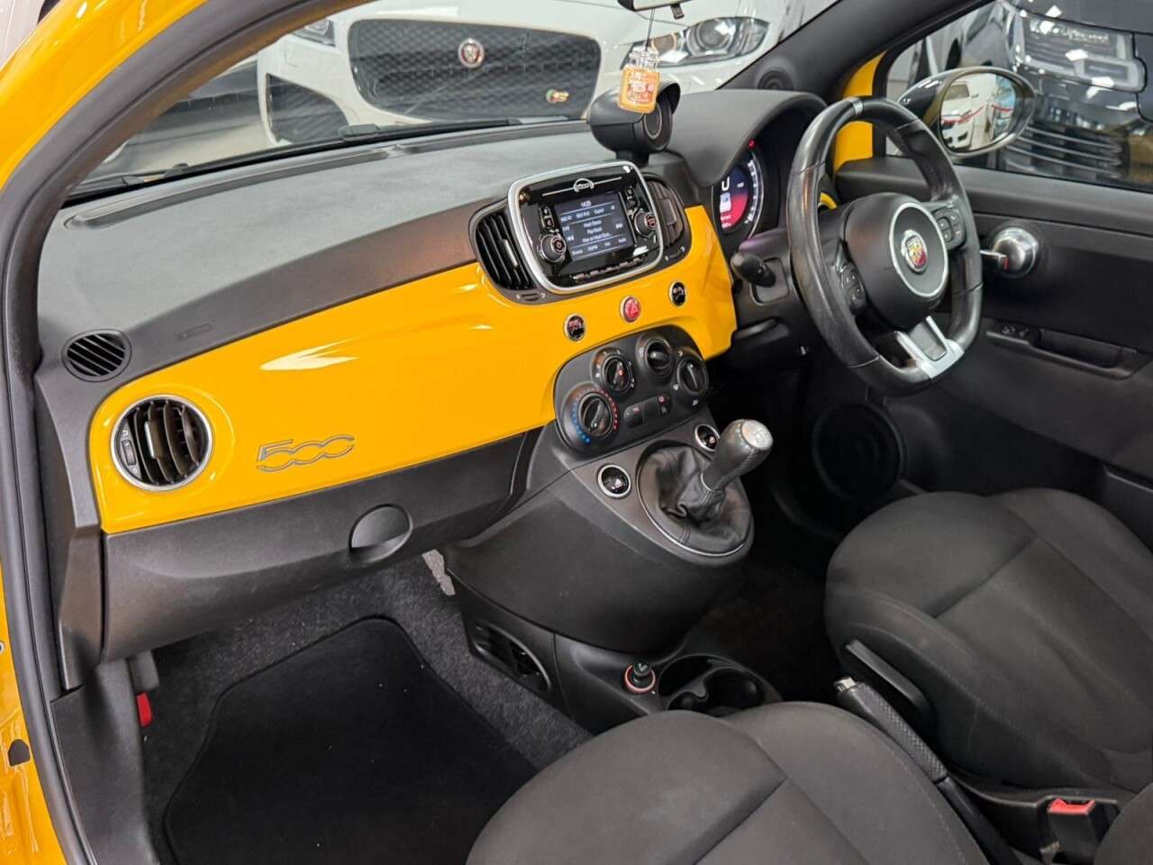 2017 ABARTH 595C 2017 ABARTH 595C