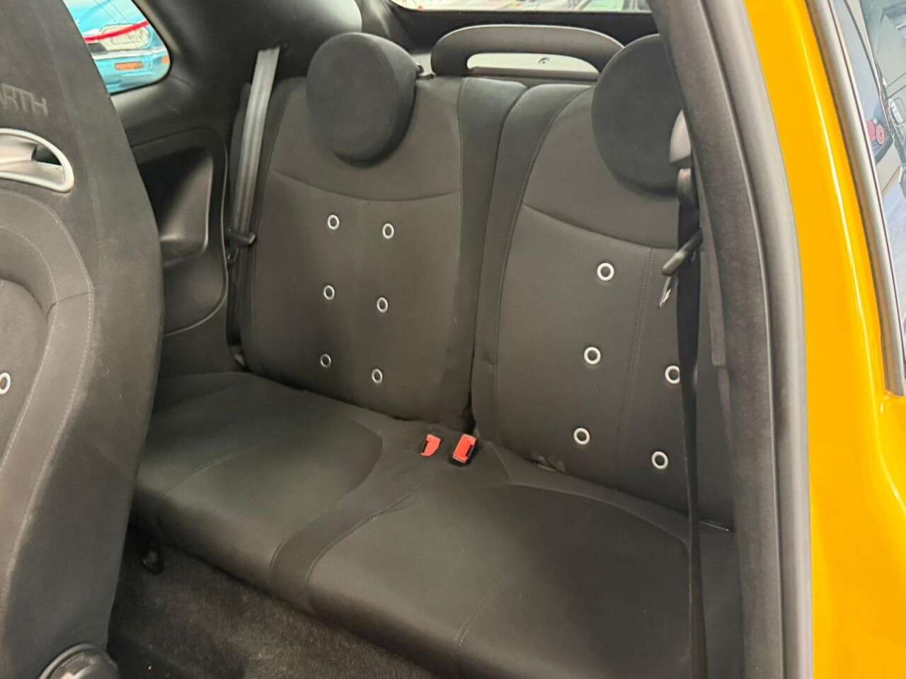 2017 ABARTH 595C 2017 ABARTH 595C
