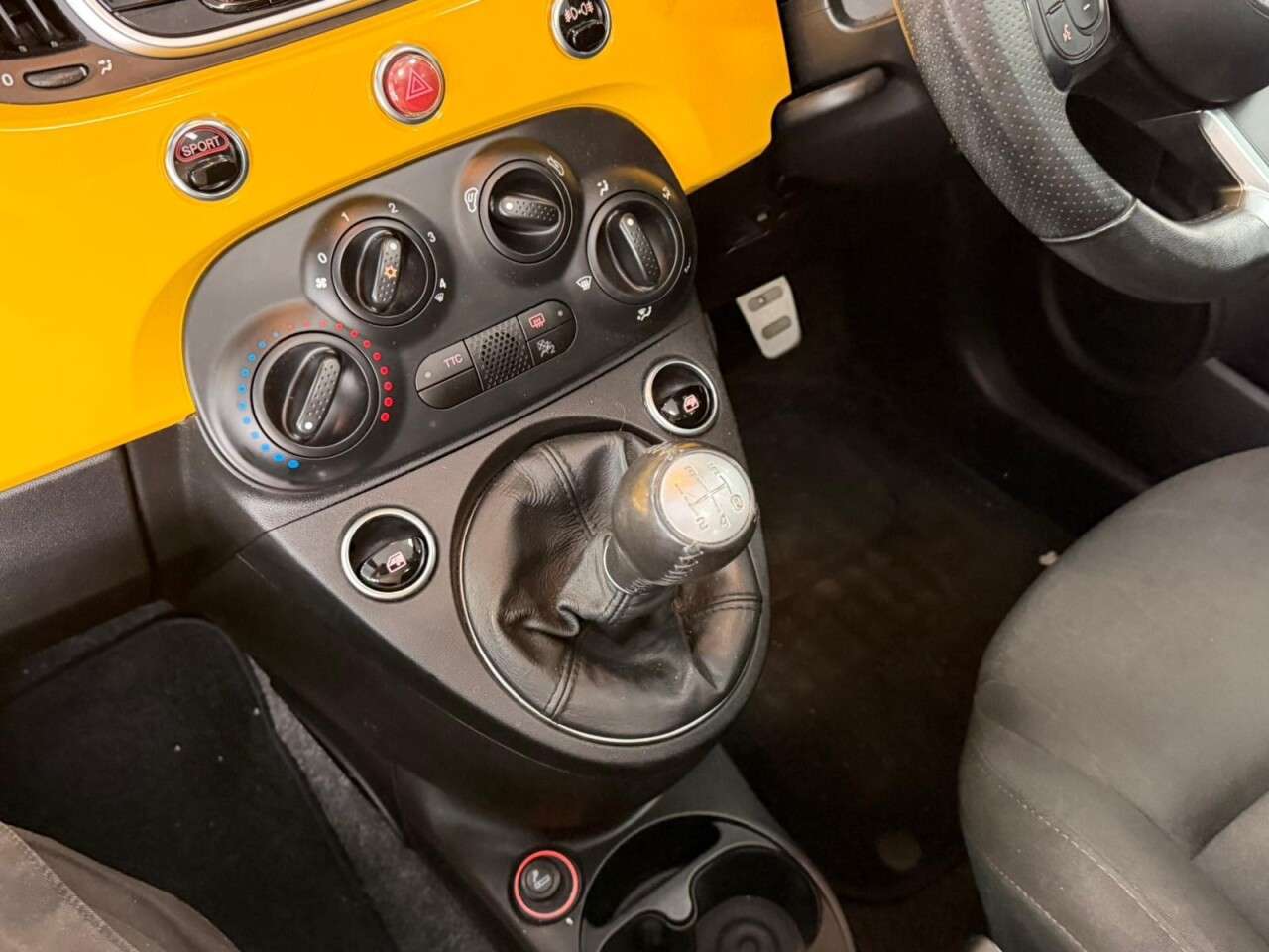 2017 ABARTH 595C 2017 ABARTH 595C