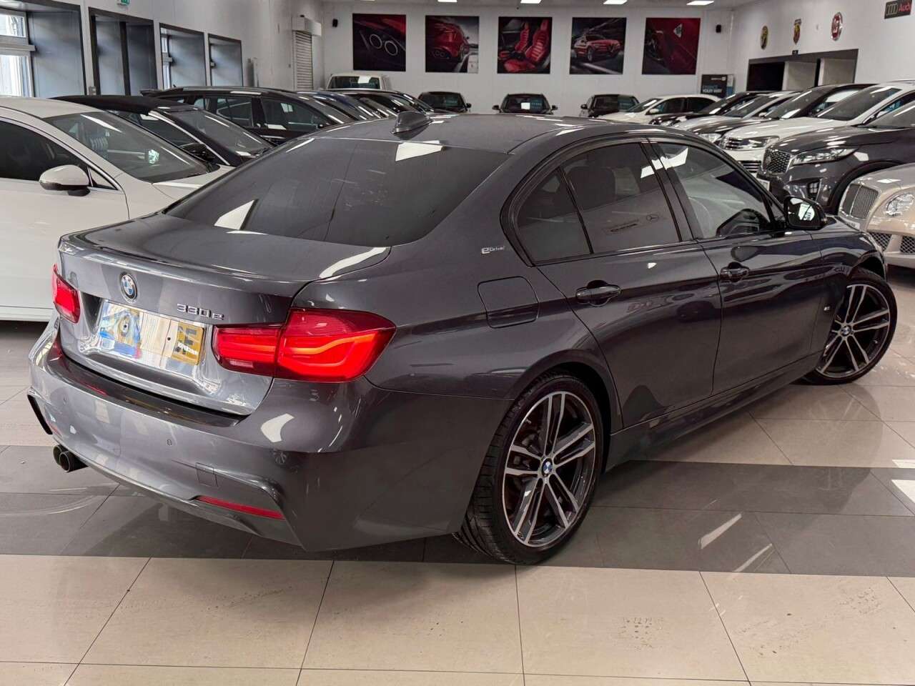 A 2017 BMW 3 SERIES 2.0 330e 7.6kWh M Sport Shadow Edition Saloon 4dr Petrol Plug-in Hybrid Aut A 2017 BMW 3 SERIES 2.0 330e 7.6kWh M Sport Shadow Edition Saloon 4dr Petrol Plug-in Hybrid Aut