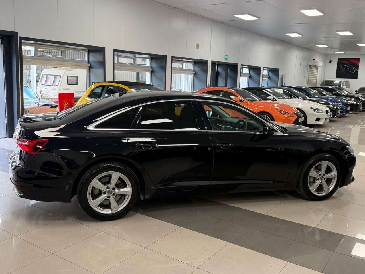 A 2020 AUDI A6 SALOON 2.0 TFSI 45 Sport Saloon 4dr Petrol S Tronic quattro Euro 6 (s/s) (245 ps) A 2020 AUDI A6 SALOON 2.0 TFSI 45 Sport Saloon 4dr Petrol S Tronic quattro Euro 6 (s/s) (245 ps)