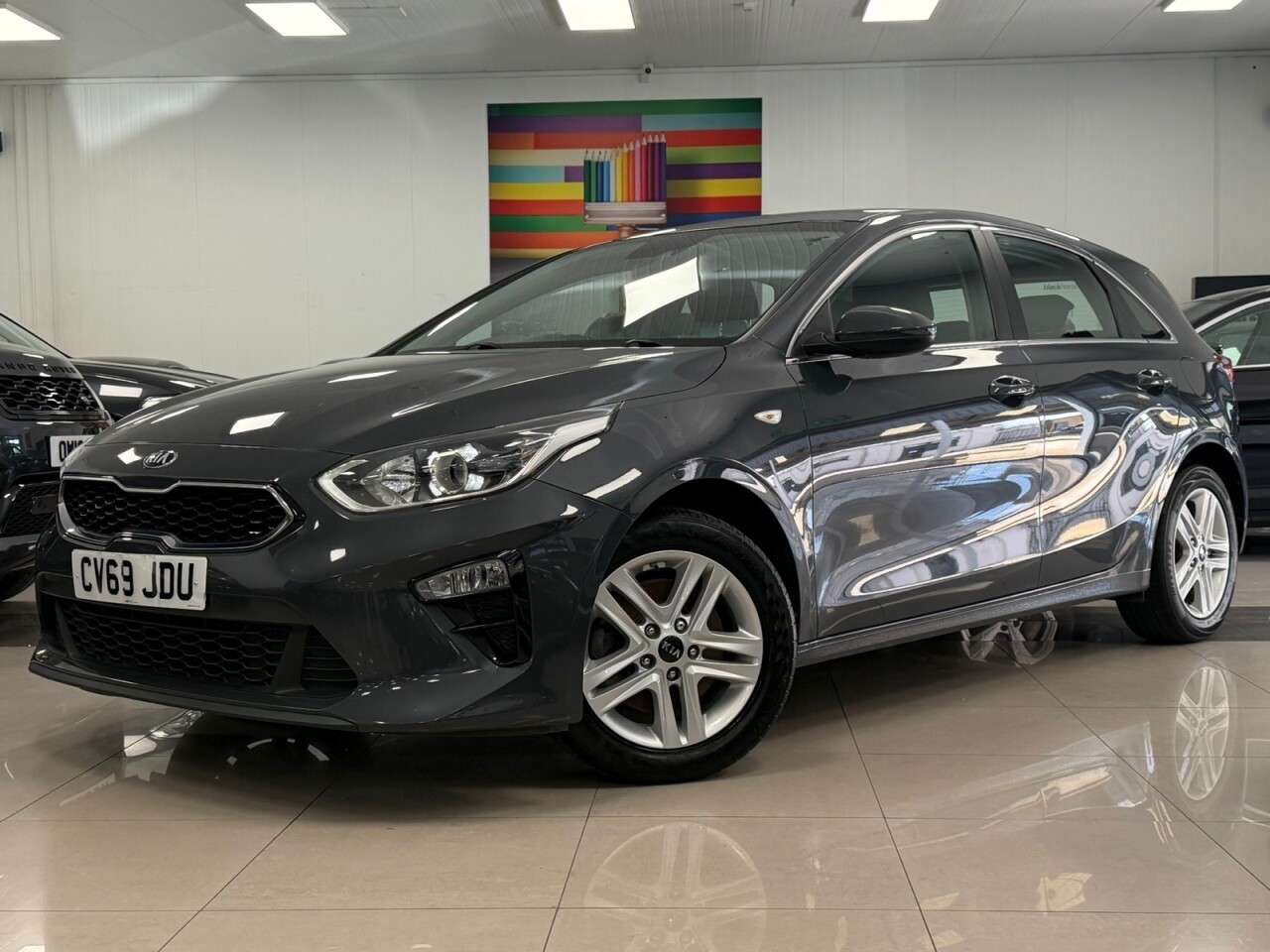 A 2019 KIA CEED 1.0 T-GDi ECO 2 Hatchback 5dr Petrol Manual Euro 6 (s/s) (118 bhp) APPLE CA A 2019 KIA CEED 1.0 T-GDi ECO 2 Hatchback 5dr Petrol Manual Euro 6 (s/s) (118 bhp) APPLE CA