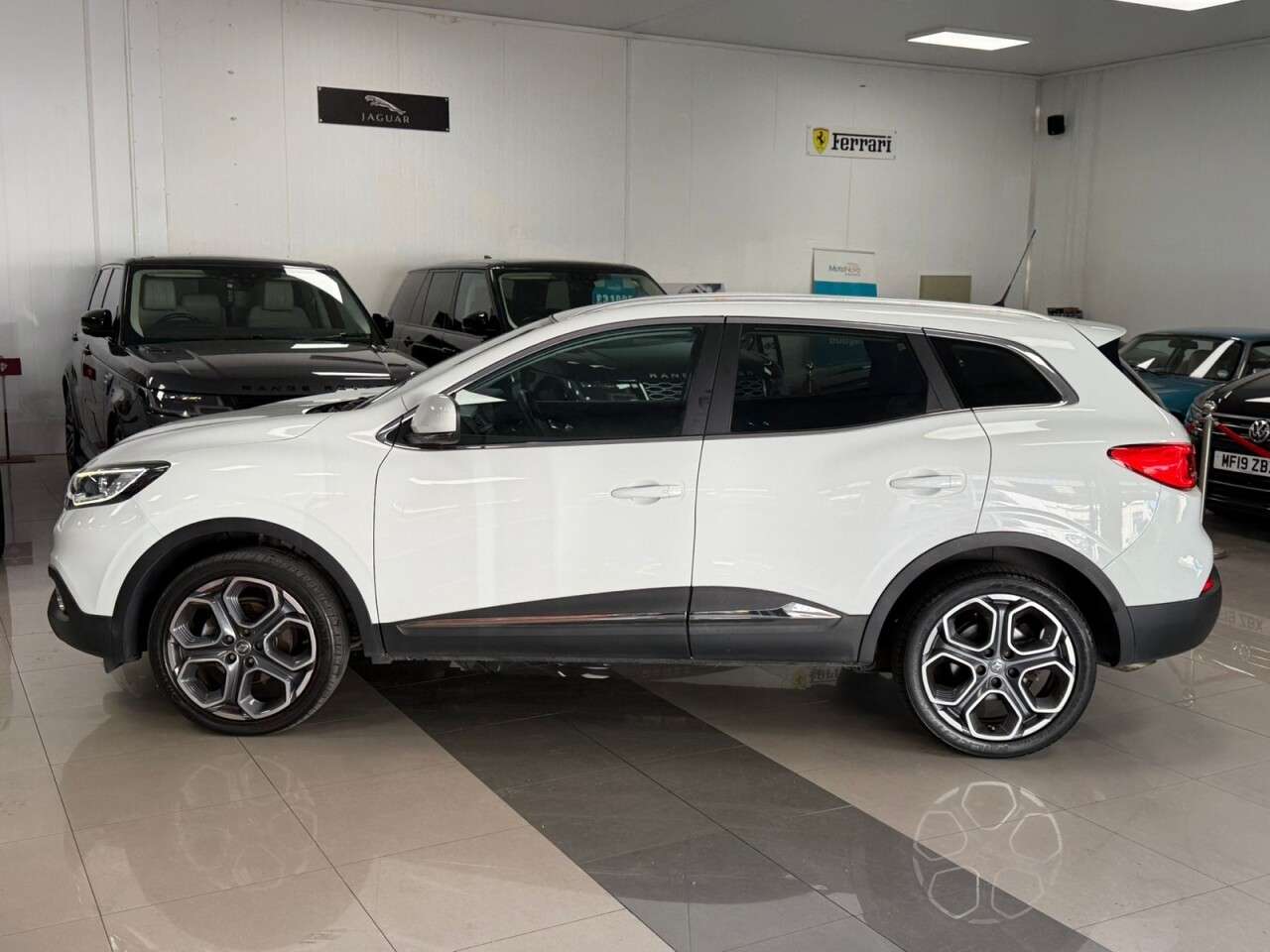 A 2016 RENAULT KADJAR 1.5 dCi Dynamique S Nav SUV 5dr Diesel Manual Euro 6 (s/s) (110 ps) A 2016 RENAULT KADJAR 1.5 dCi Dynamique S Nav SUV 5dr Diesel Manual Euro 6 (s/s) (110 ps)