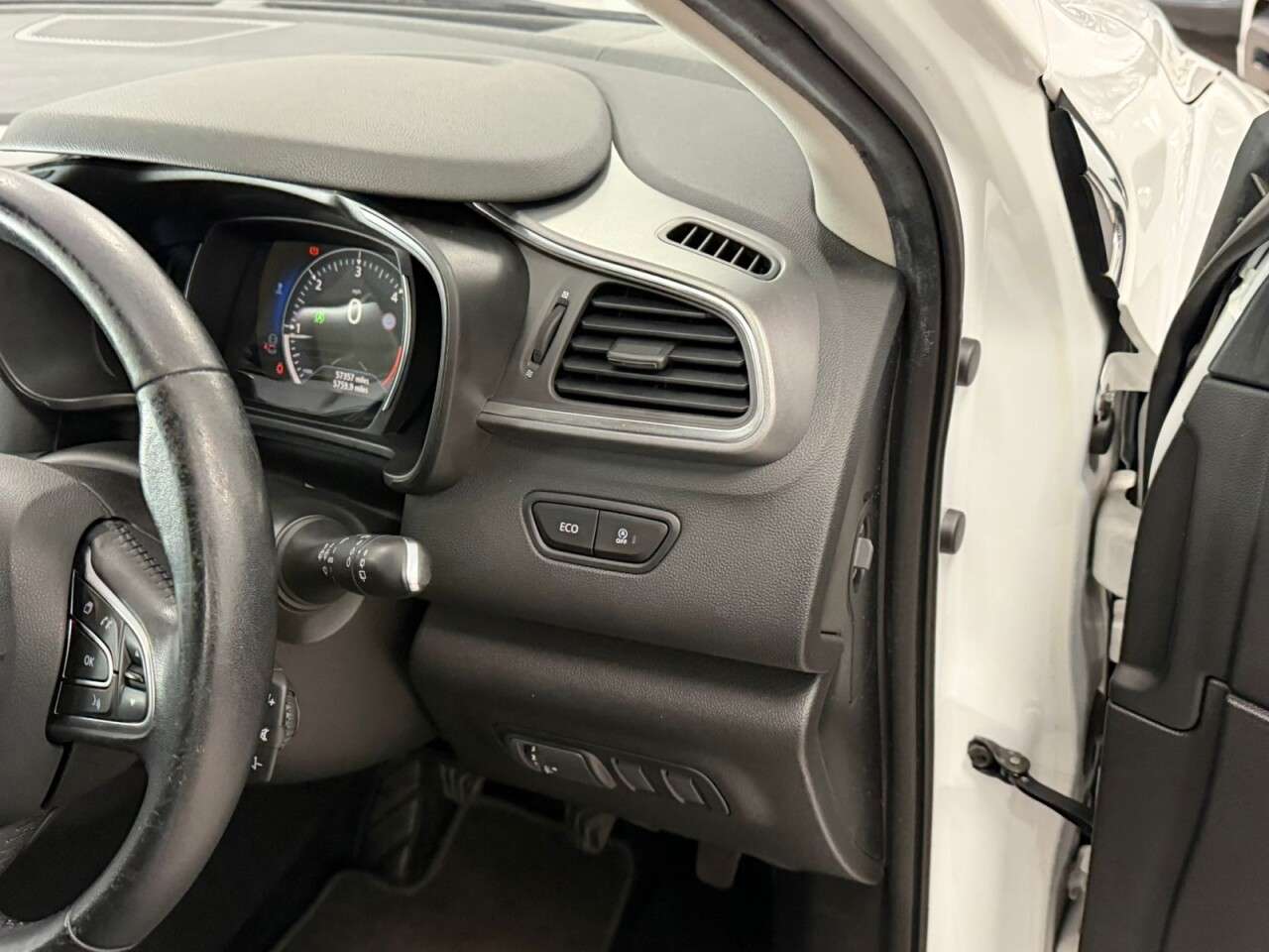 2016 RENAULT KADJAR 2016 RENAULT KADJAR