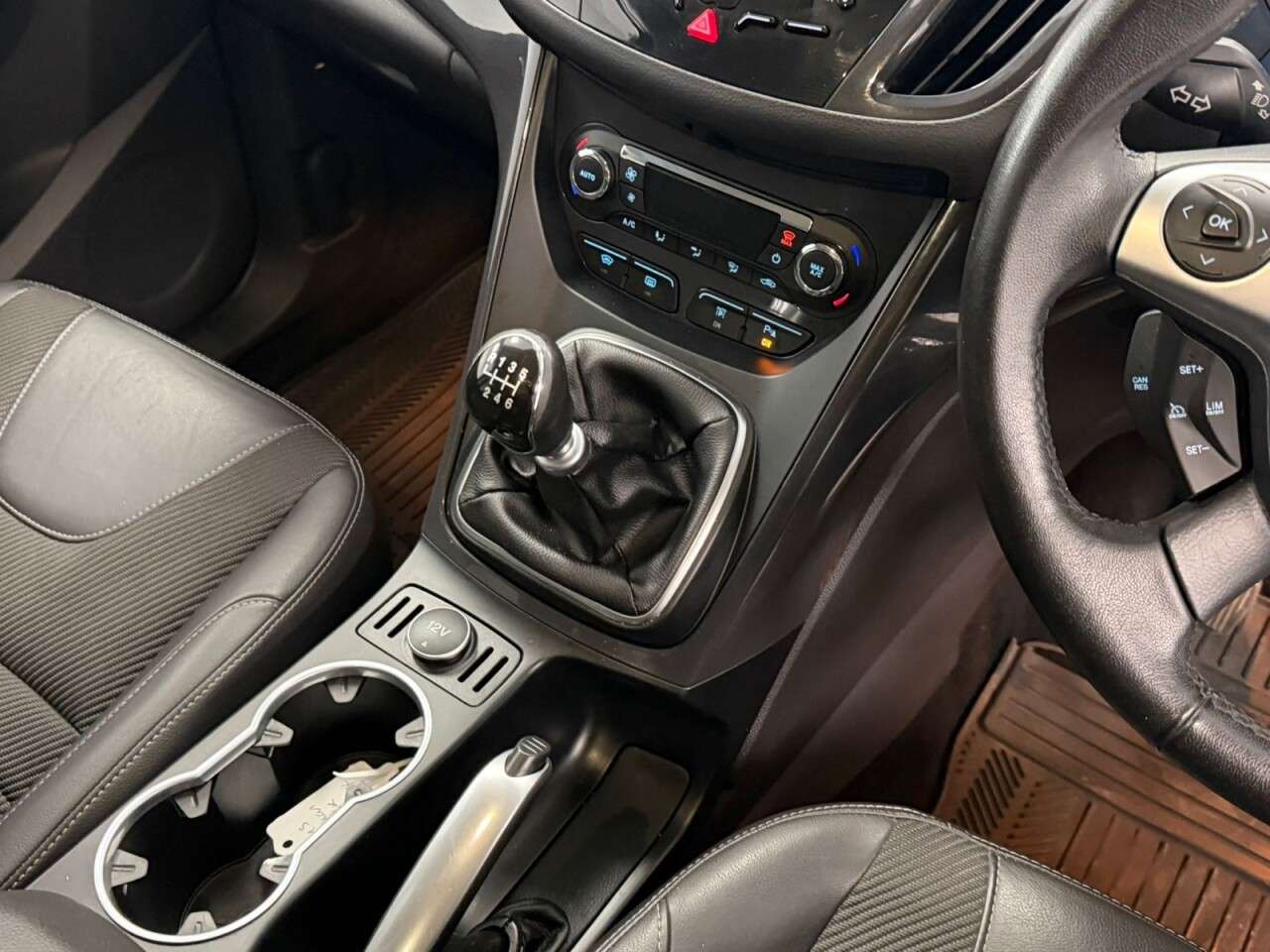 2015 FORD KUGA 2015 FORD KUGA