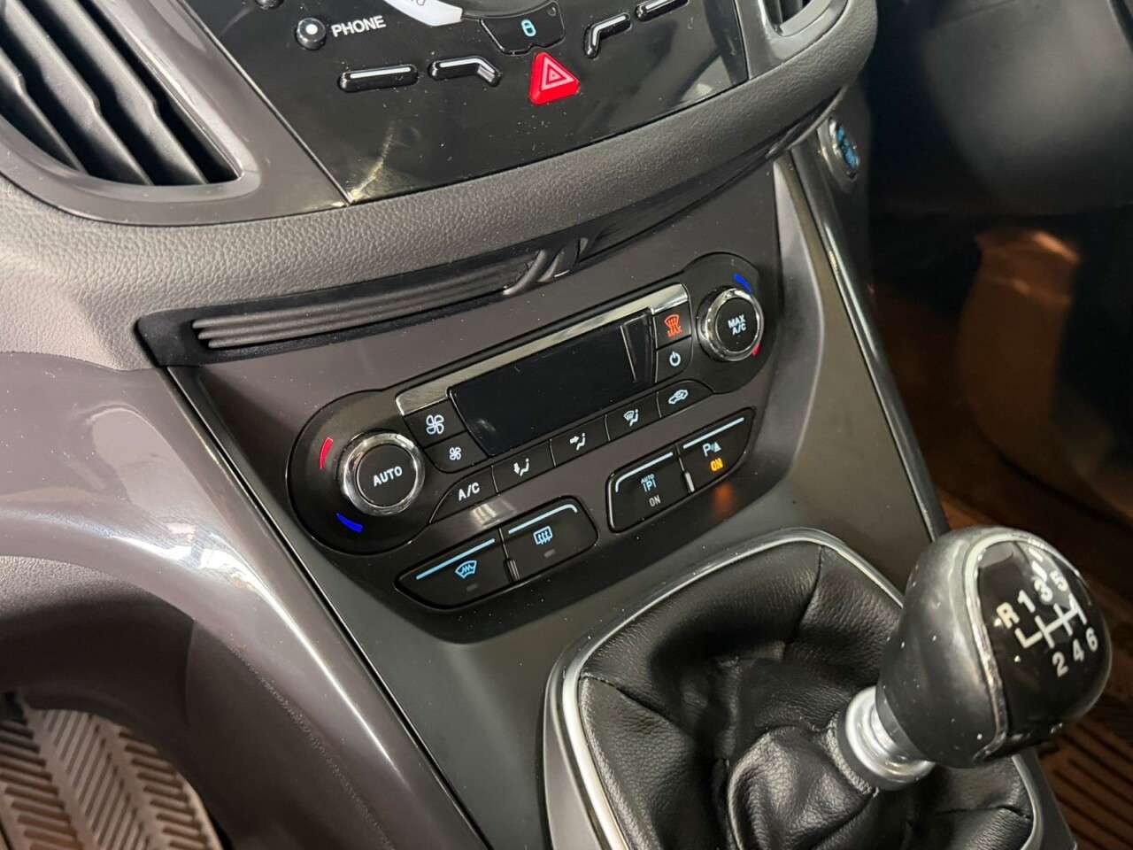 2015 FORD KUGA 2015 FORD KUGA