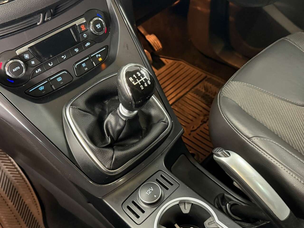 2015 FORD KUGA 2015 FORD KUGA