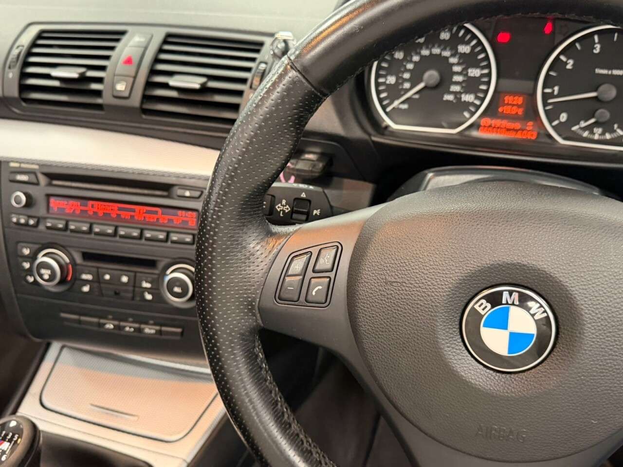 2012 BMW 1 SERIES 2012 BMW 1 SERIES