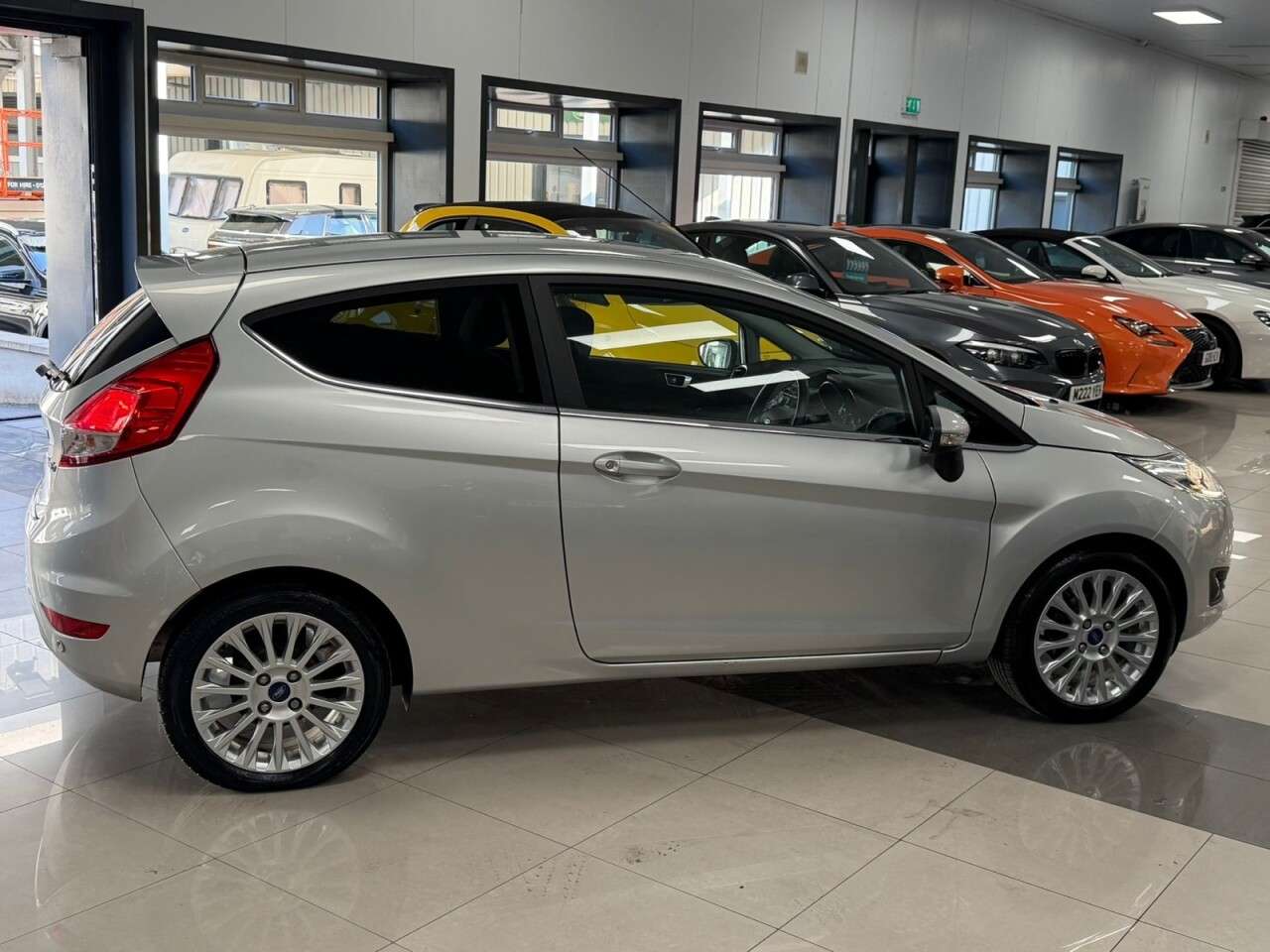 A 2014 FORD FIESTA 1.6 Titanium Hatchback 3dr Petrol Powershift Euro 5 (105 ps) A 2014 FORD FIESTA 1.6 Titanium Hatchback 3dr Petrol Powershift Euro 5 (105 ps)