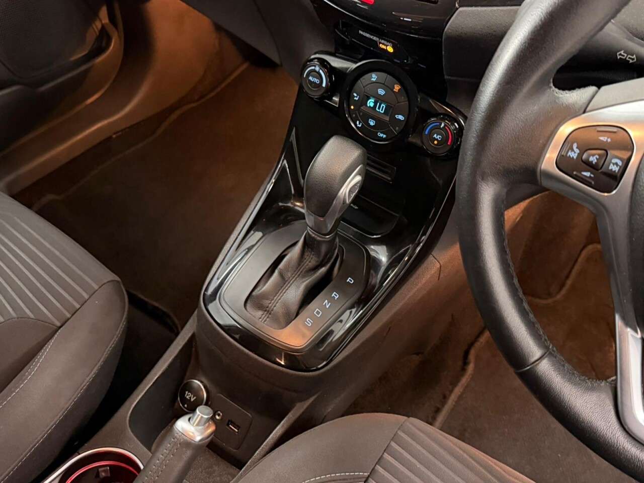 2014 FORD FIESTA 2014 FORD FIESTA