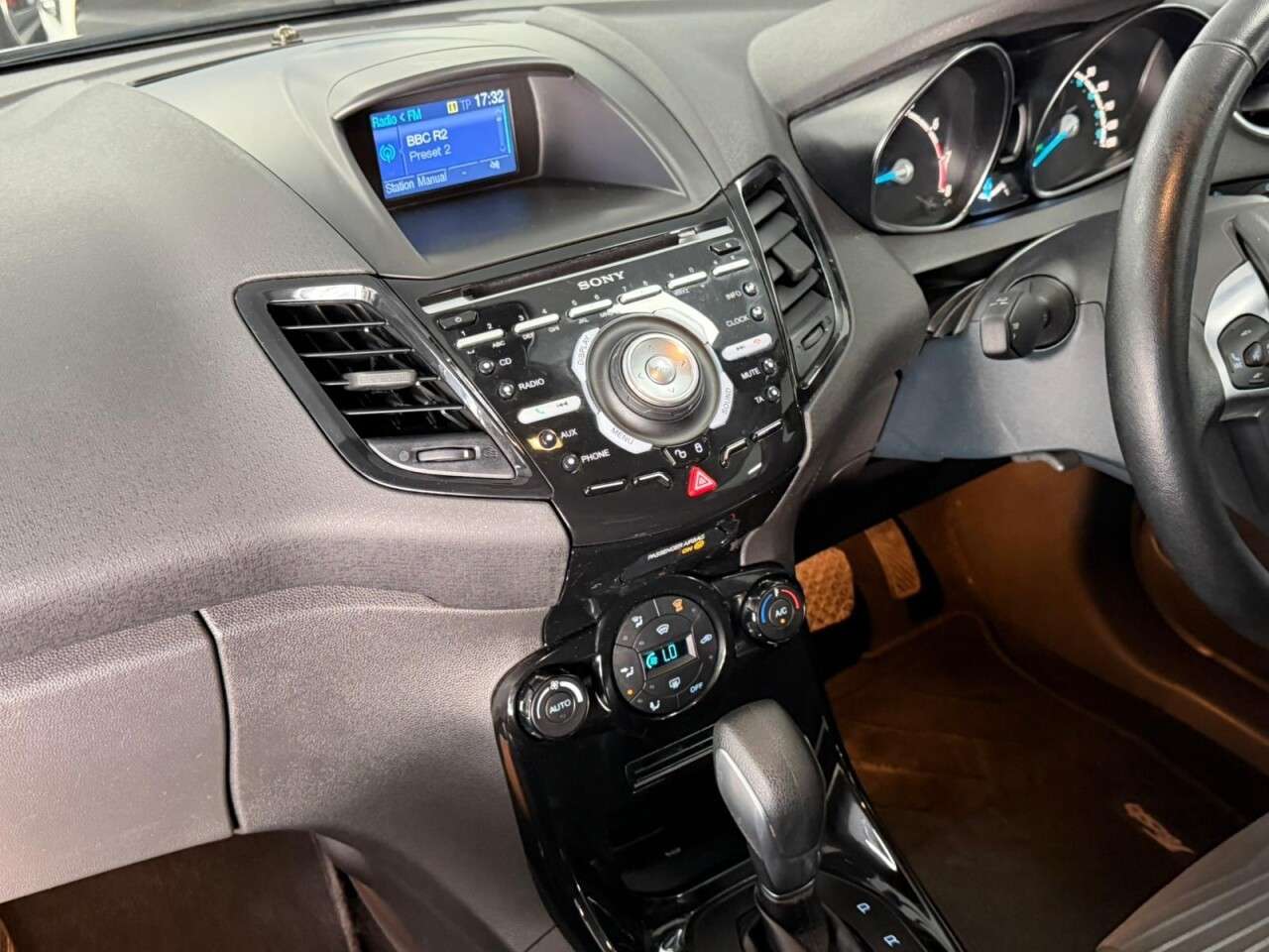 2014 FORD FIESTA 2014 FORD FIESTA