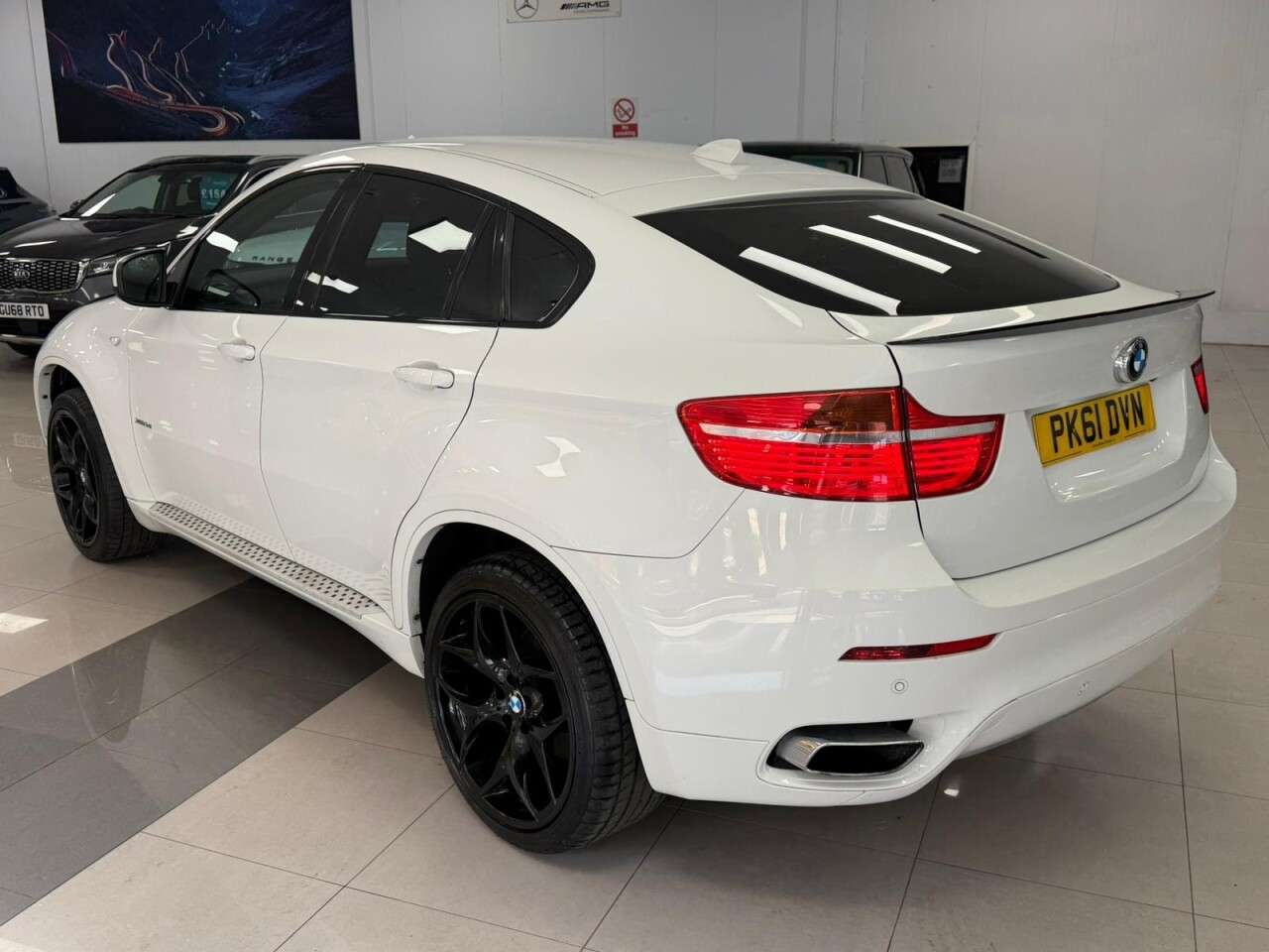 2011 BMW X6 2011 BMW X6