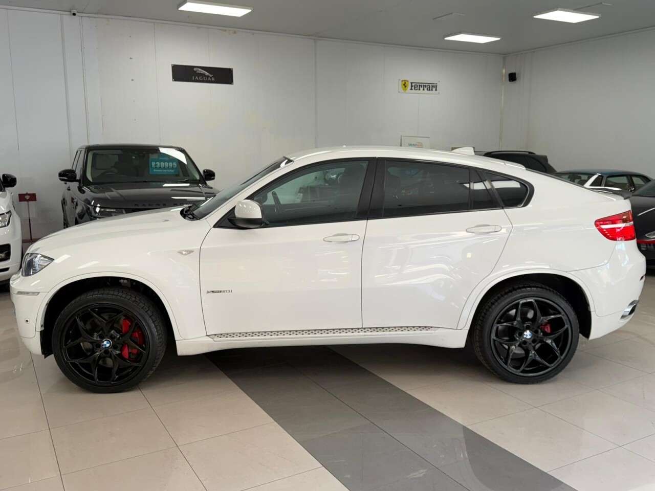 2011 BMW X6 2011 BMW X6