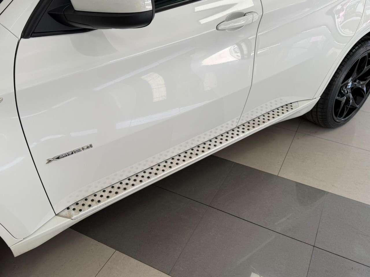 2011 BMW X6 2011 BMW X6