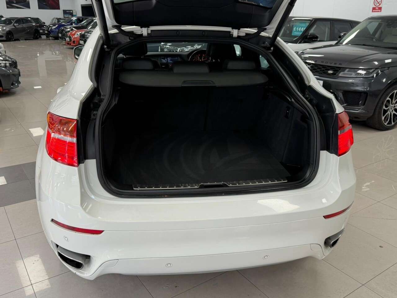 2011 BMW X6 2011 BMW X6