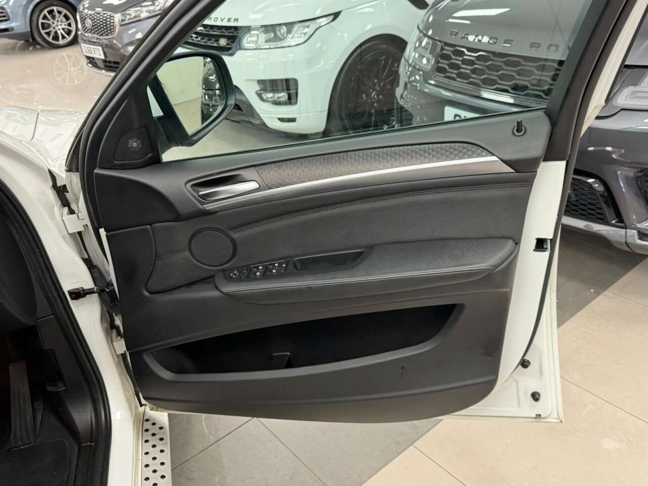 2011 BMW X6 2011 BMW X6