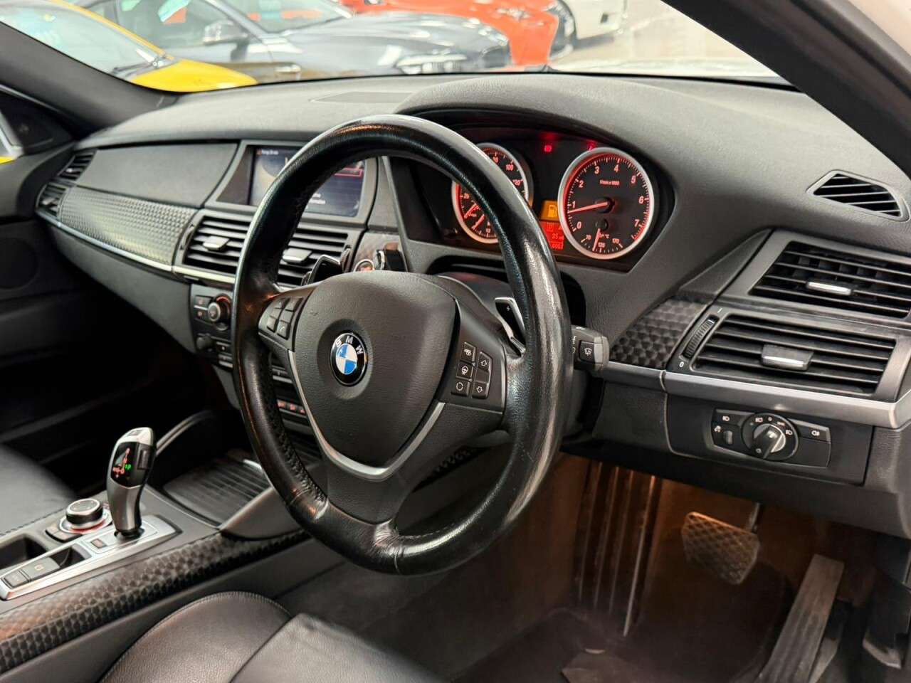 2011 BMW X6 2011 BMW X6