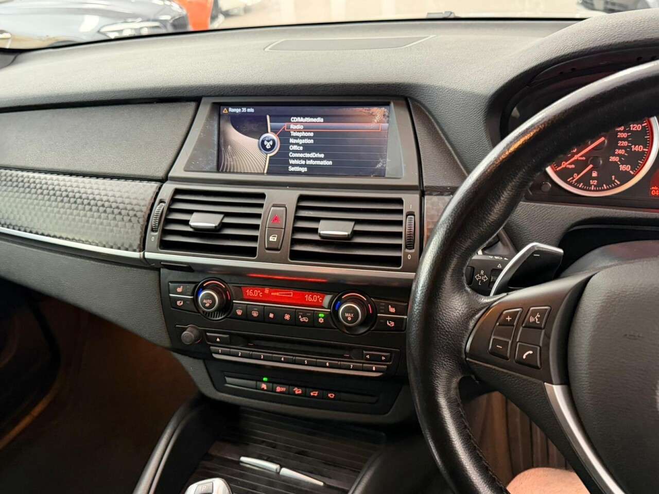 2011 BMW X6 2011 BMW X6