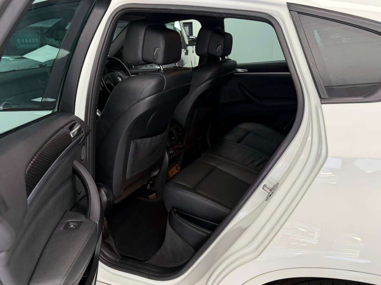 2011 BMW X6 2011 BMW X6