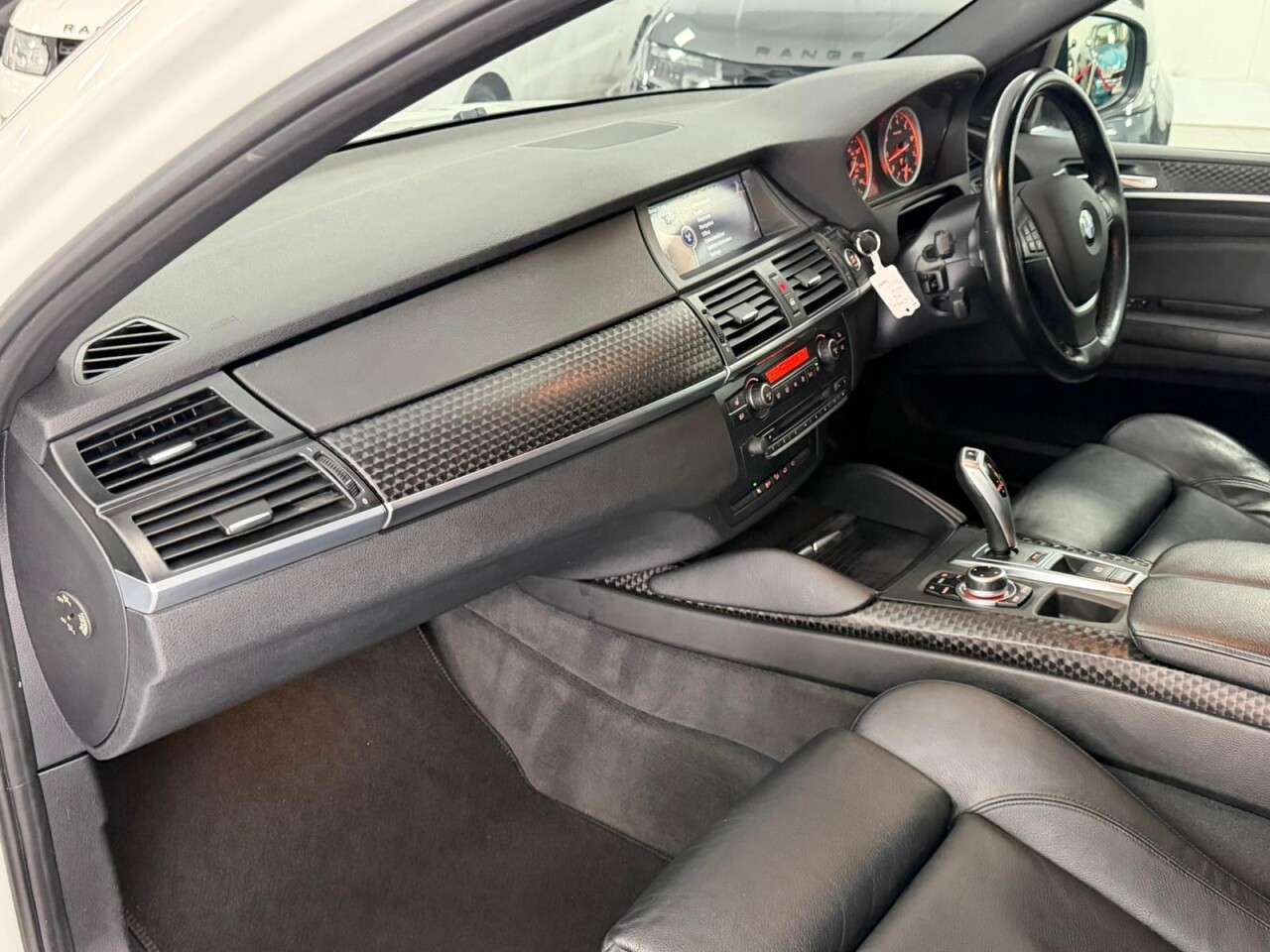 2011 BMW X6 2011 BMW X6